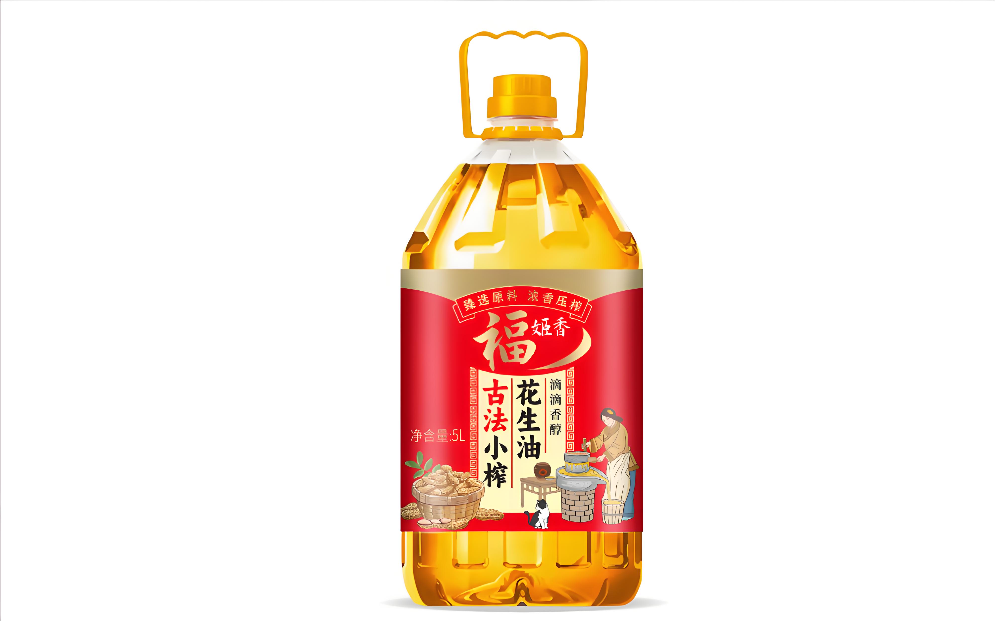 鲁姬花调和油产品包装，透明大容量瓶装混合植物油，标签显示多种植物油配比信息，适合家庭日常使用